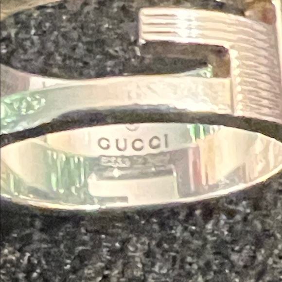Gucci Silver Women's Modern Ring EUC, European size 10 US 5 - Picture 4 of 11